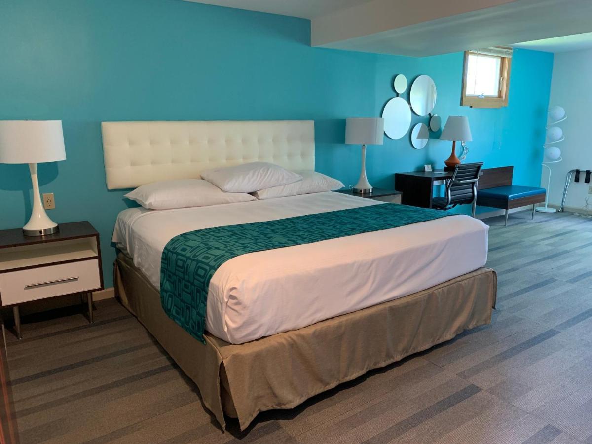Howard Johnson By Wyndham Williamstown Extérieur photo