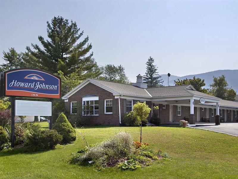 Howard Johnson By Wyndham Williamstown Extérieur photo