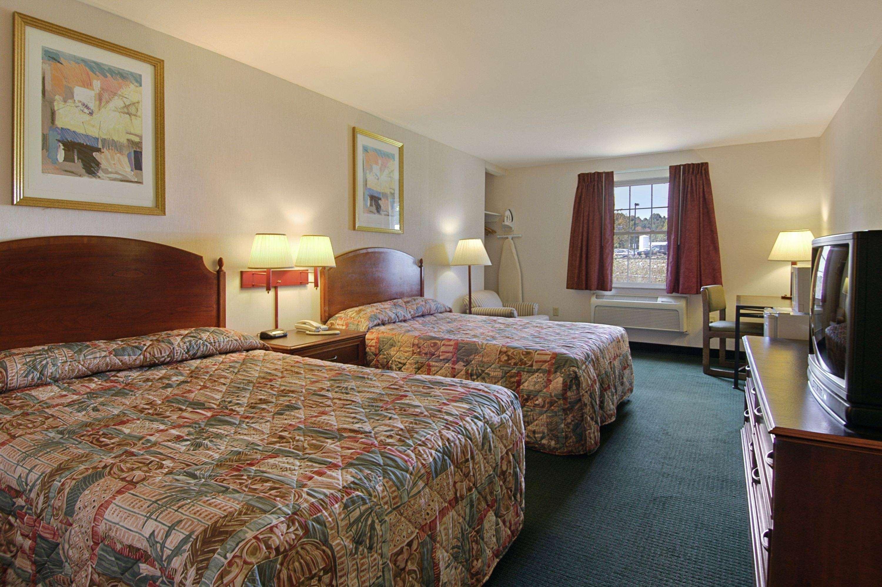 Howard Johnson By Wyndham Williamstown Extérieur photo
