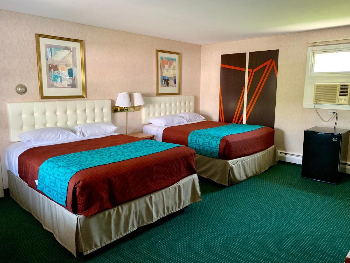Howard Johnson By Wyndham Williamstown Extérieur photo